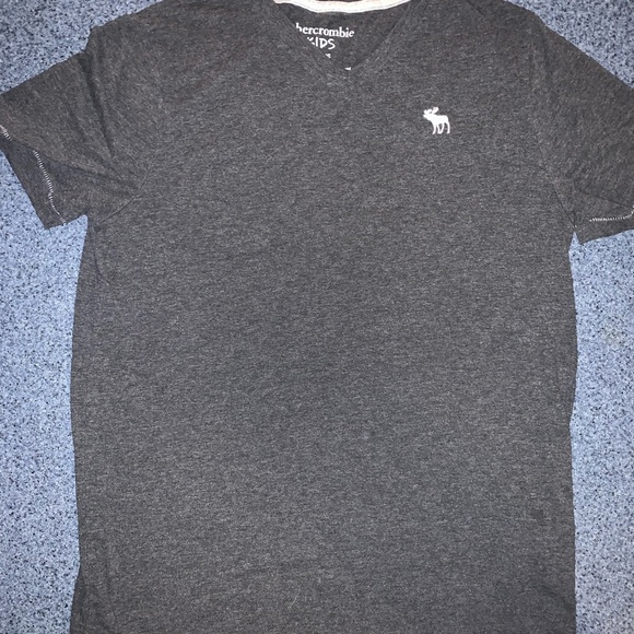 5 Boys Abercrombie & Fitch shirts. Large or 15/16 - Picture 6 of 6